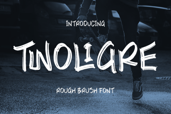 Twoligre: The Script Typeface That Stops the Scroll